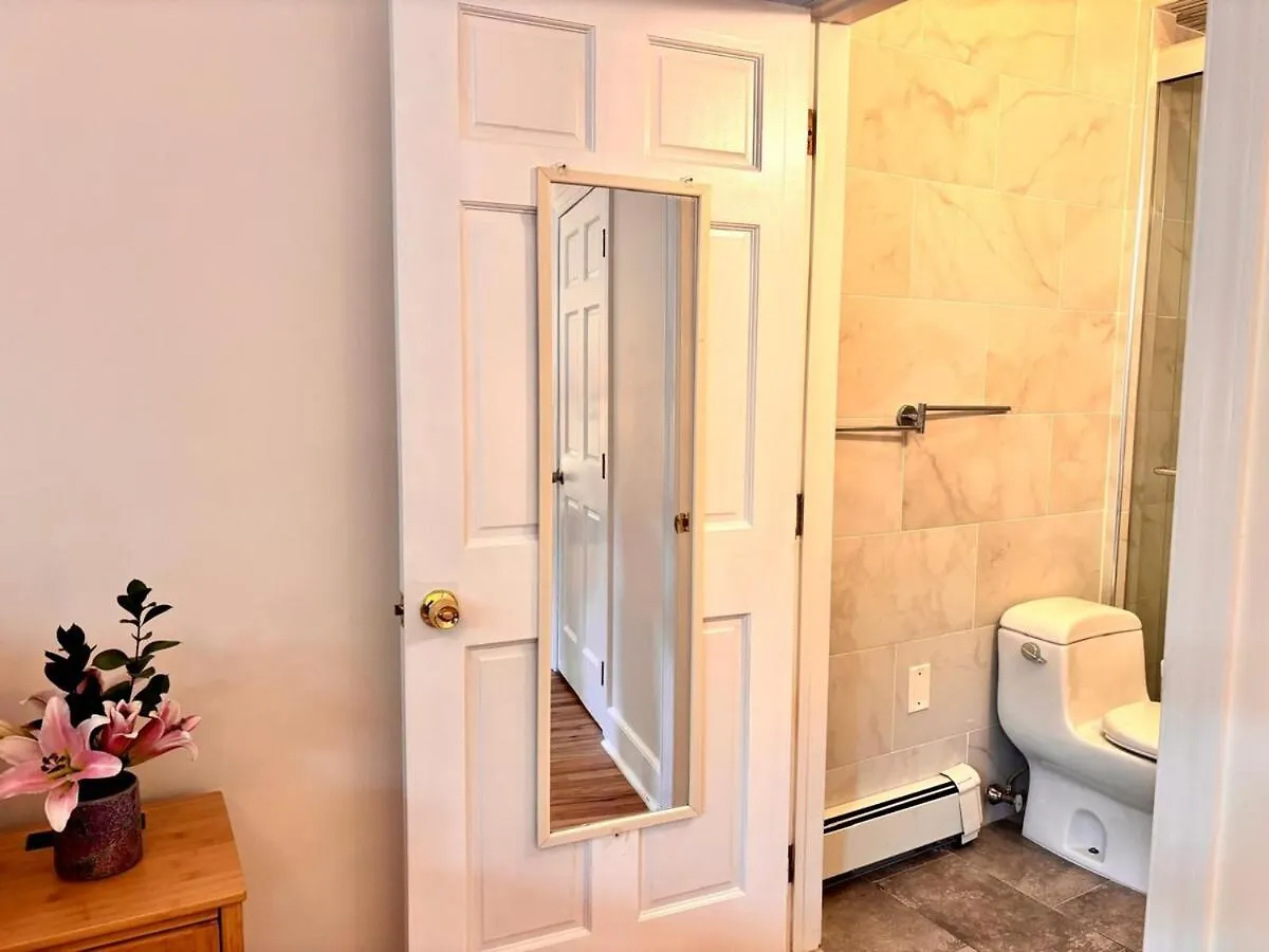 Private Spacious Apartment With 2 Bedrooms 2 Bathroomss And A Deck New York ABD