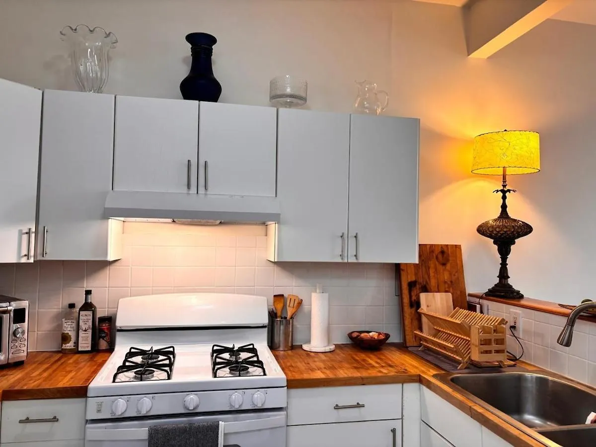 ניו יורק Private Spacious Apartment With 2 Bedrooms 2 Bathroomss And A Deck ארצות הברית