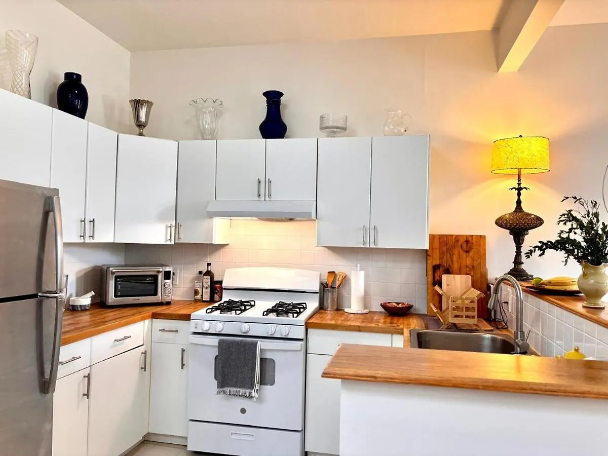 ניו יורק Private Spacious Apartment With 2 Bedrooms 2 Bathroomss And A Deck ניו יורק